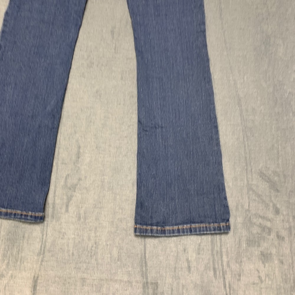 Levi's Regular Rise Flare Jeans Womens 16 Blue Whiskering Denim Cotton Stretch - Picture 8 of 16